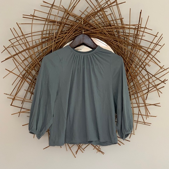 Everlane Tops - Everlane || air poet tee